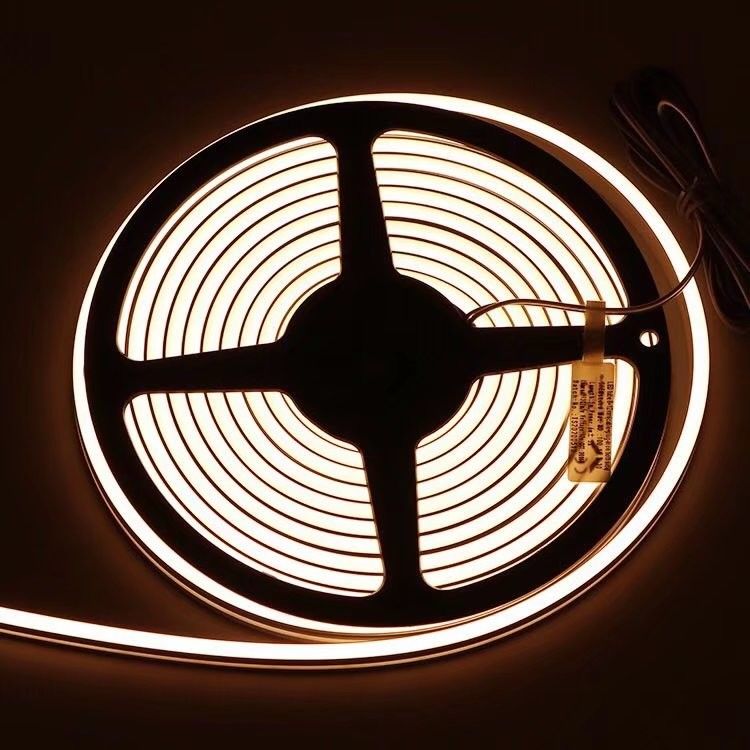 2700K ซิลิโคนปรับ Anti Beat LED Strip ไฟนีออนสำหรับตกแต่งบ้าน