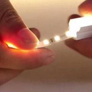 2700K ซิลิโคนปรับ Anti Beat LED Strip ไฟนีออนสำหรับตกแต่งบ้าน