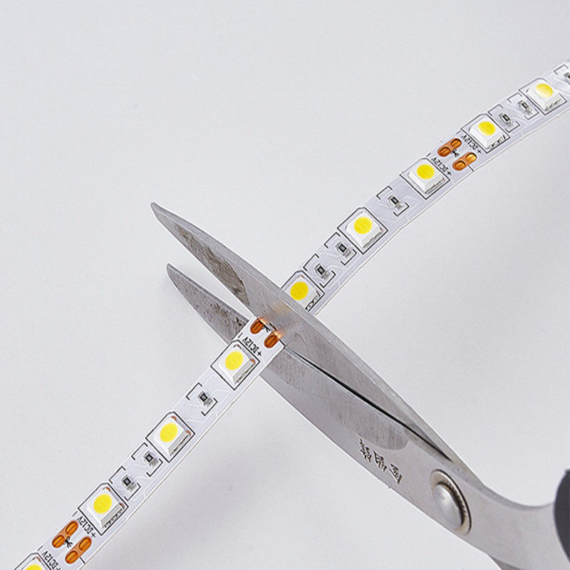ไฟ LED Strip แบบยืดหยุ่นกันน้ำกลางแจ้งความสว่างสูง 13w สำหรับตกแต่ง