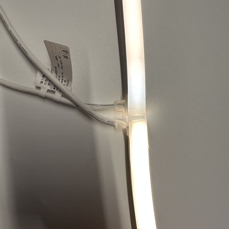 DC 12V / 24V แถบนีออนอ่อน 120LEDs / M สำหรับ LED ในร่ม / กลางแจ้งซิลิโคน 24V Neon Light